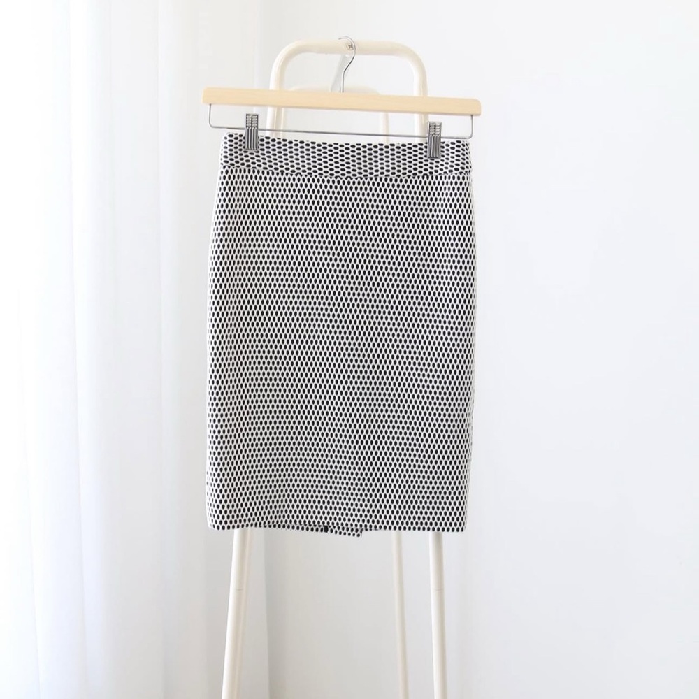 Banana Republic Pencil Skirt - Size 00P
